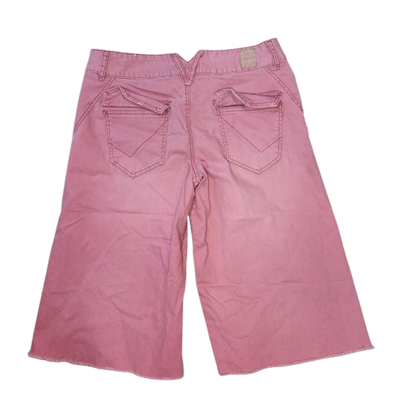 MUDD pink baggy denim shorts/jorts juniors size 9 - Picture 4 of 7
